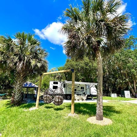 Hotel Lake Front Rv Experience Close To Port Canaveral And Kennedy Space Center Titusville Exterior foto