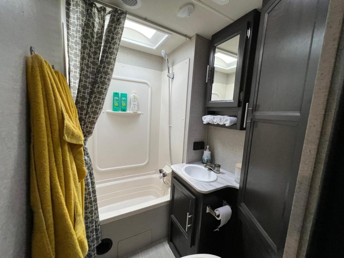 Hotel Lake Front Rv Experience Close To Port Canaveral And Kennedy Space Center Titusville Exterior foto