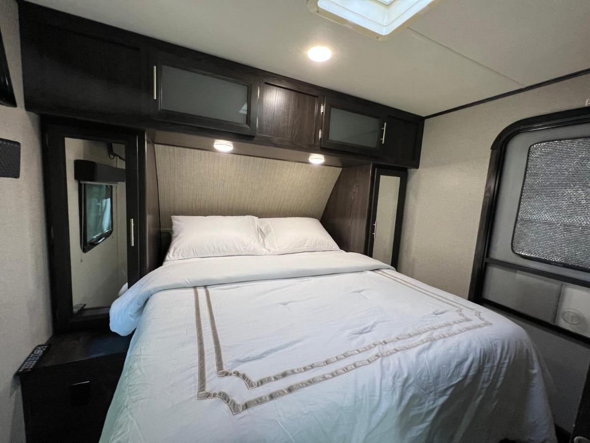 Hotel Lake Front Rv Experience Close To Port Canaveral And Kennedy Space Center Titusville Exterior foto